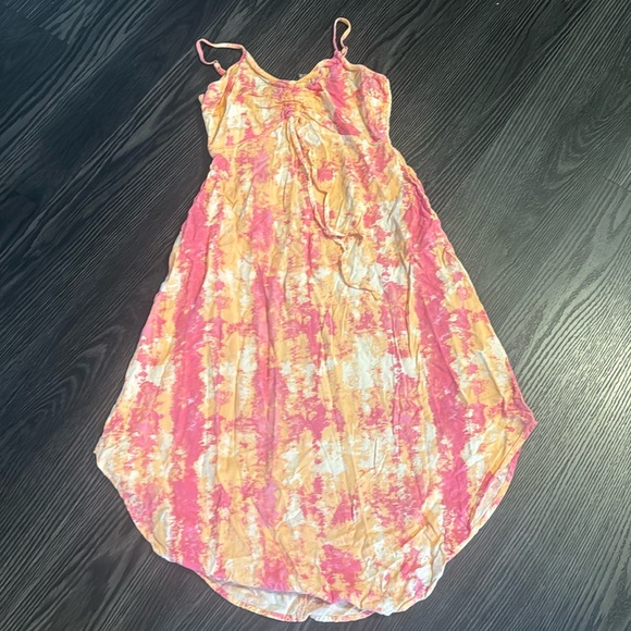 Sincerly Jules Dresses & Skirts - 🍍Sincerely Jules sun dress🍍pockets🍍sz small🍍pit to pit 14”🍍length 40”